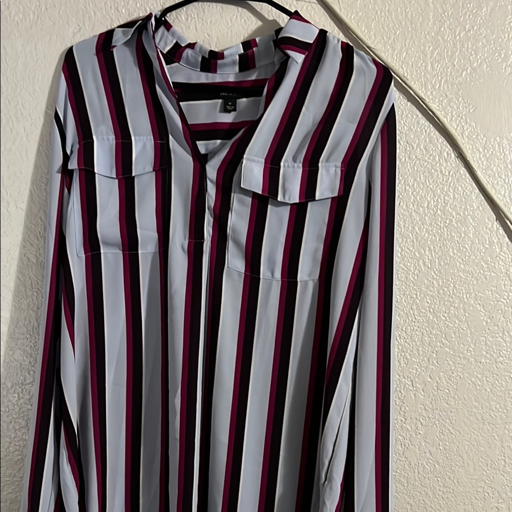 Ann Taylor Black and White Casual Button Down Shirt